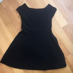 girls black dress